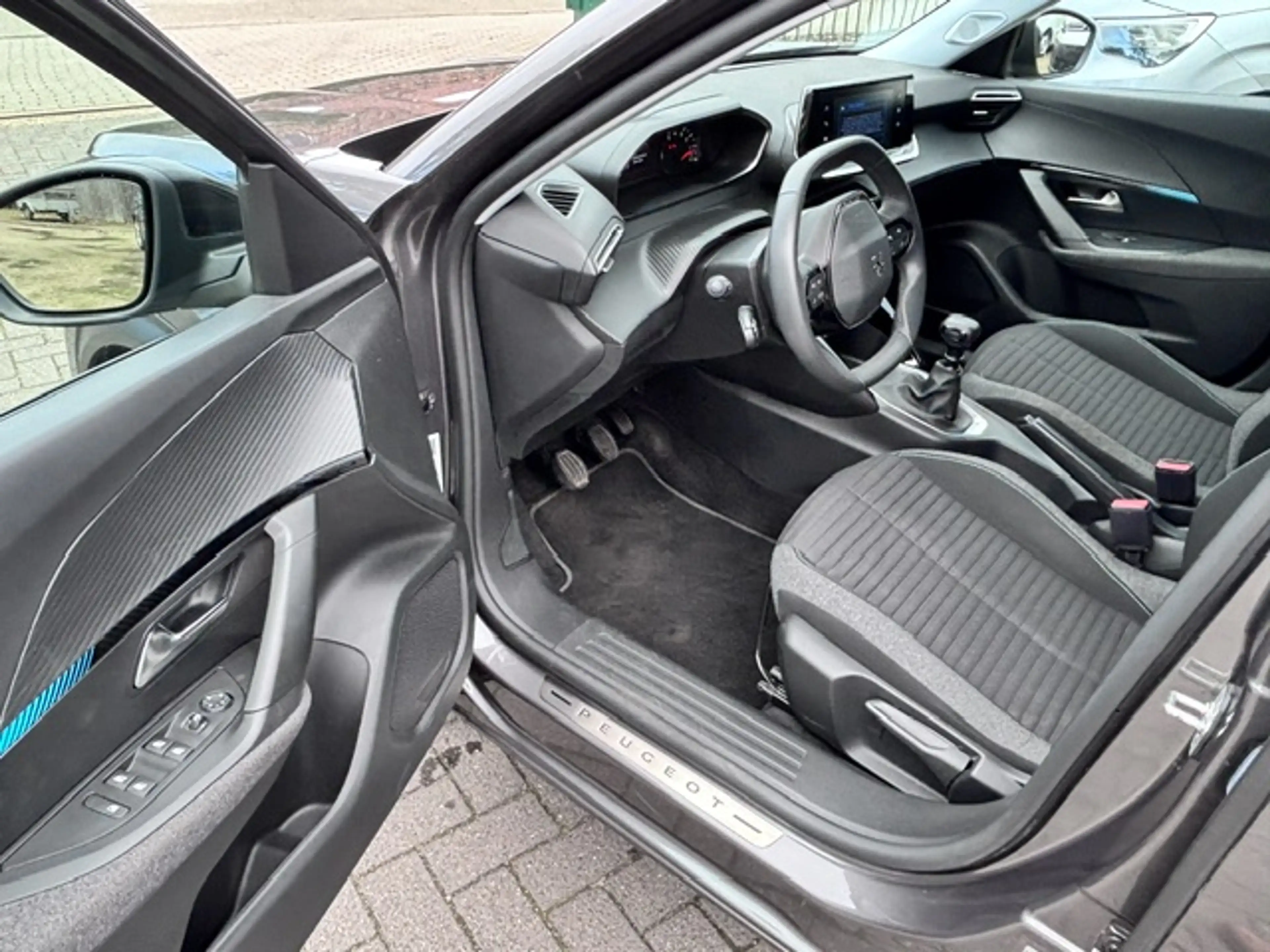 Peugeot 2008 2008 1.2 PureTech Style S — photo 6