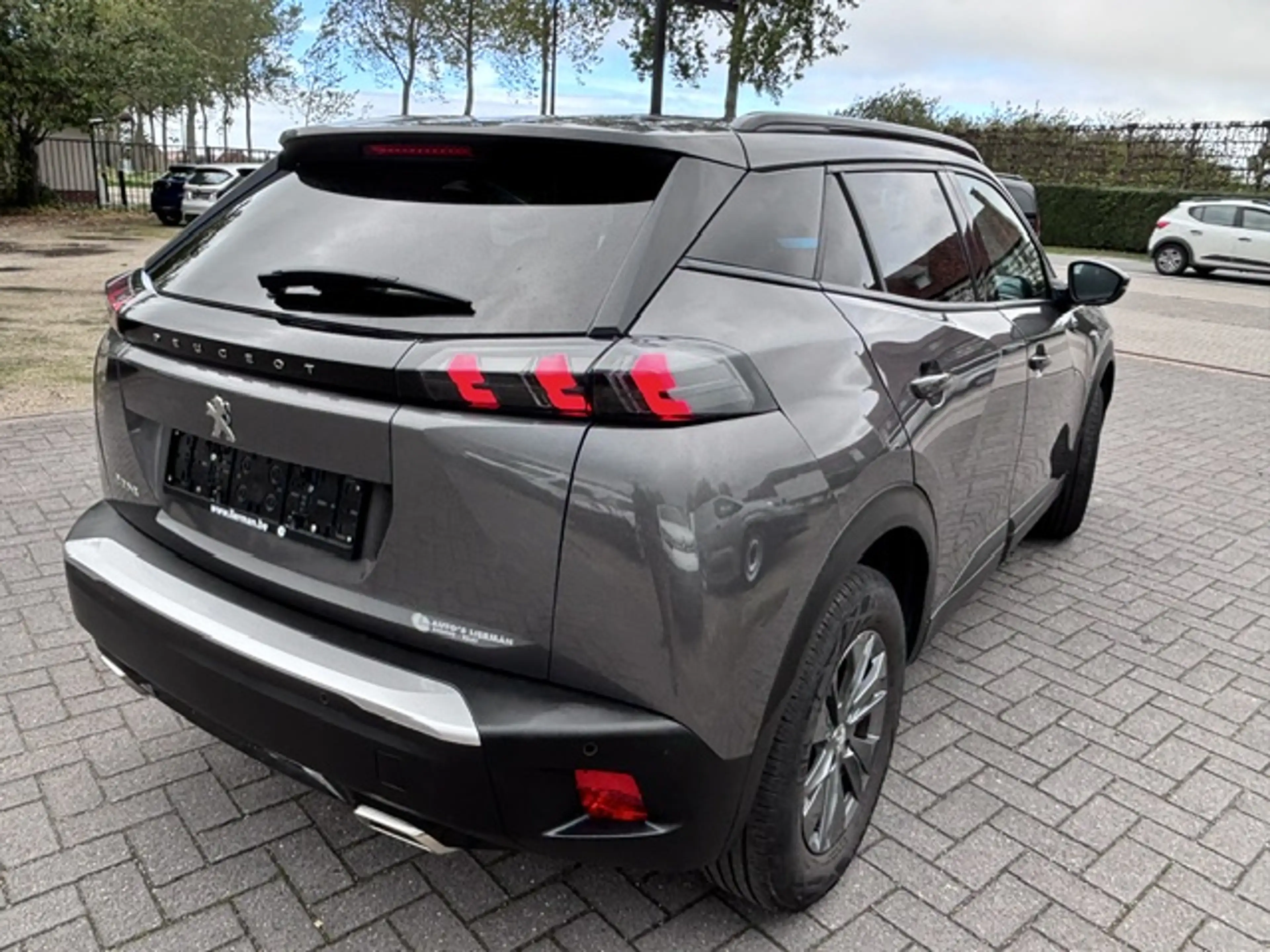 Peugeot 2008 2008 1.2 PureTech Style S — photo 3