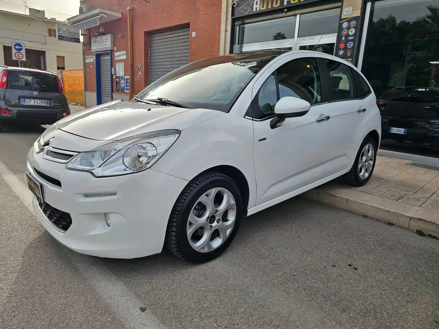 Citroen C3 C3 1.0 puretech (vti) Exclusive 68cv Bianco - 1