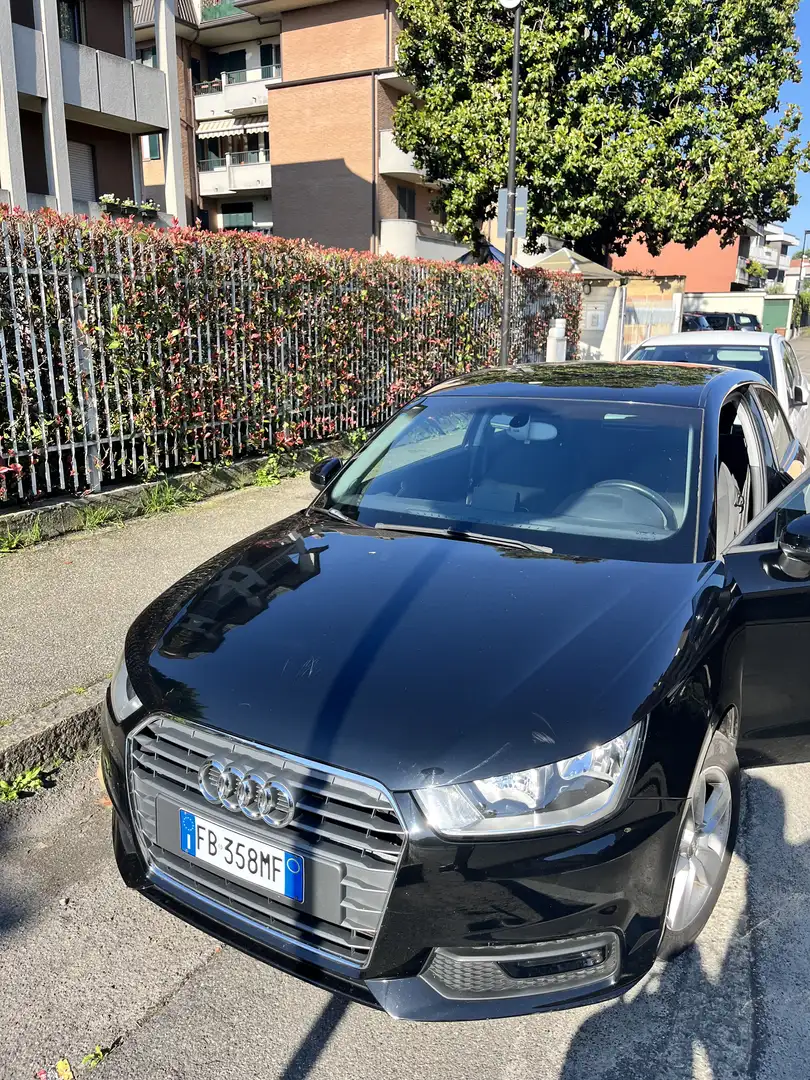 Audi A1 1.0 tfsi ultra Metal - 1