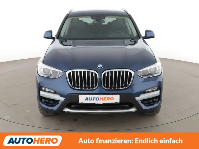 BMW X3 view 9