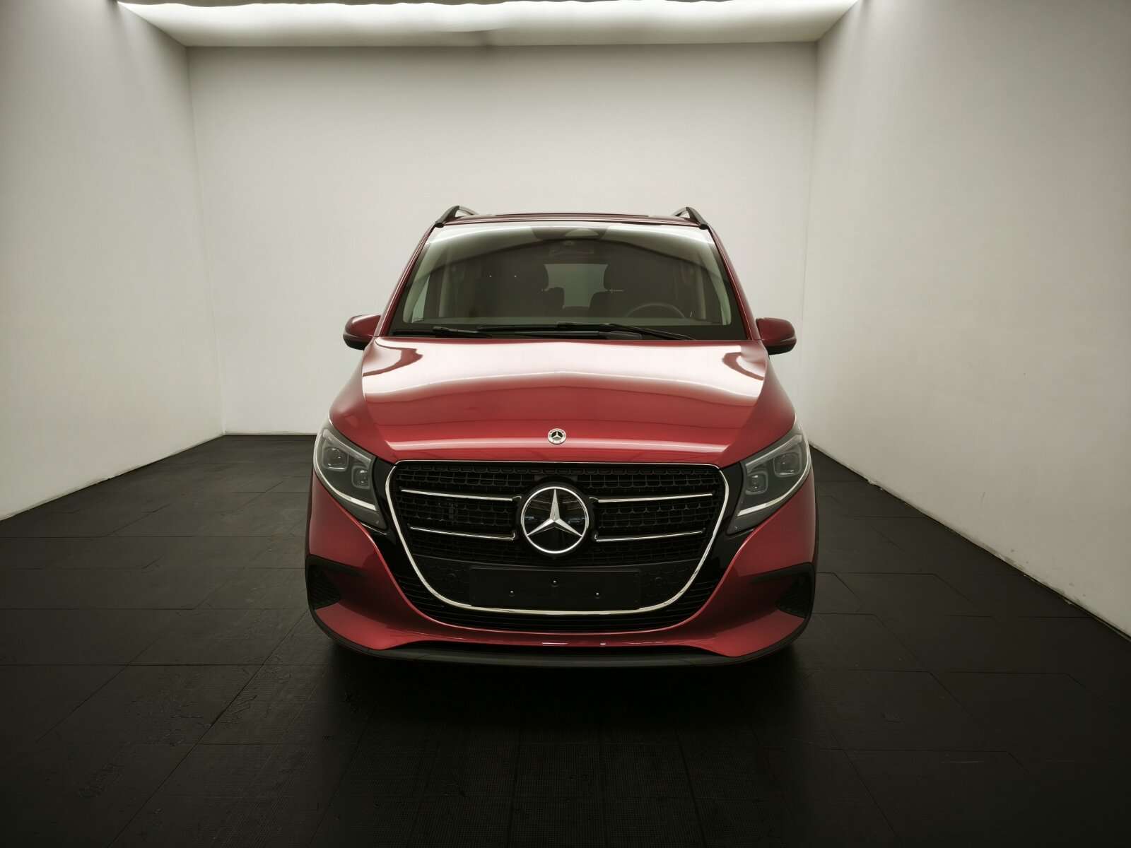 Mercedes-Benz V 220
