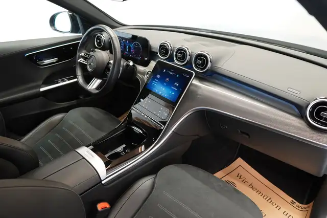 Mercedes-Benz C-Class view 25