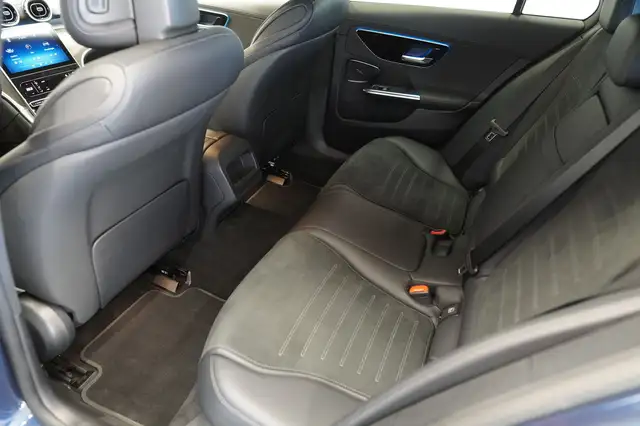 Mercedes-Benz C-Class view 21