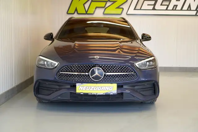 Mercedes-Benz C-Class view 13