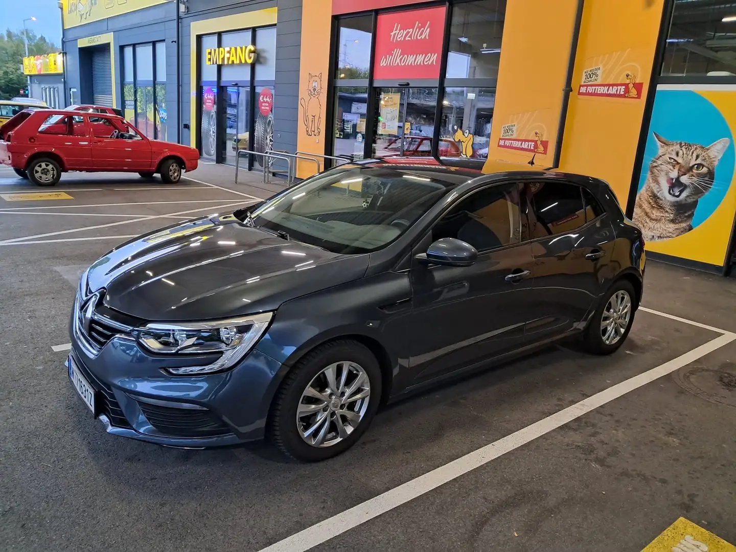 Renault Megane Mégane IV Life TCe 100 PF Limousine - 1