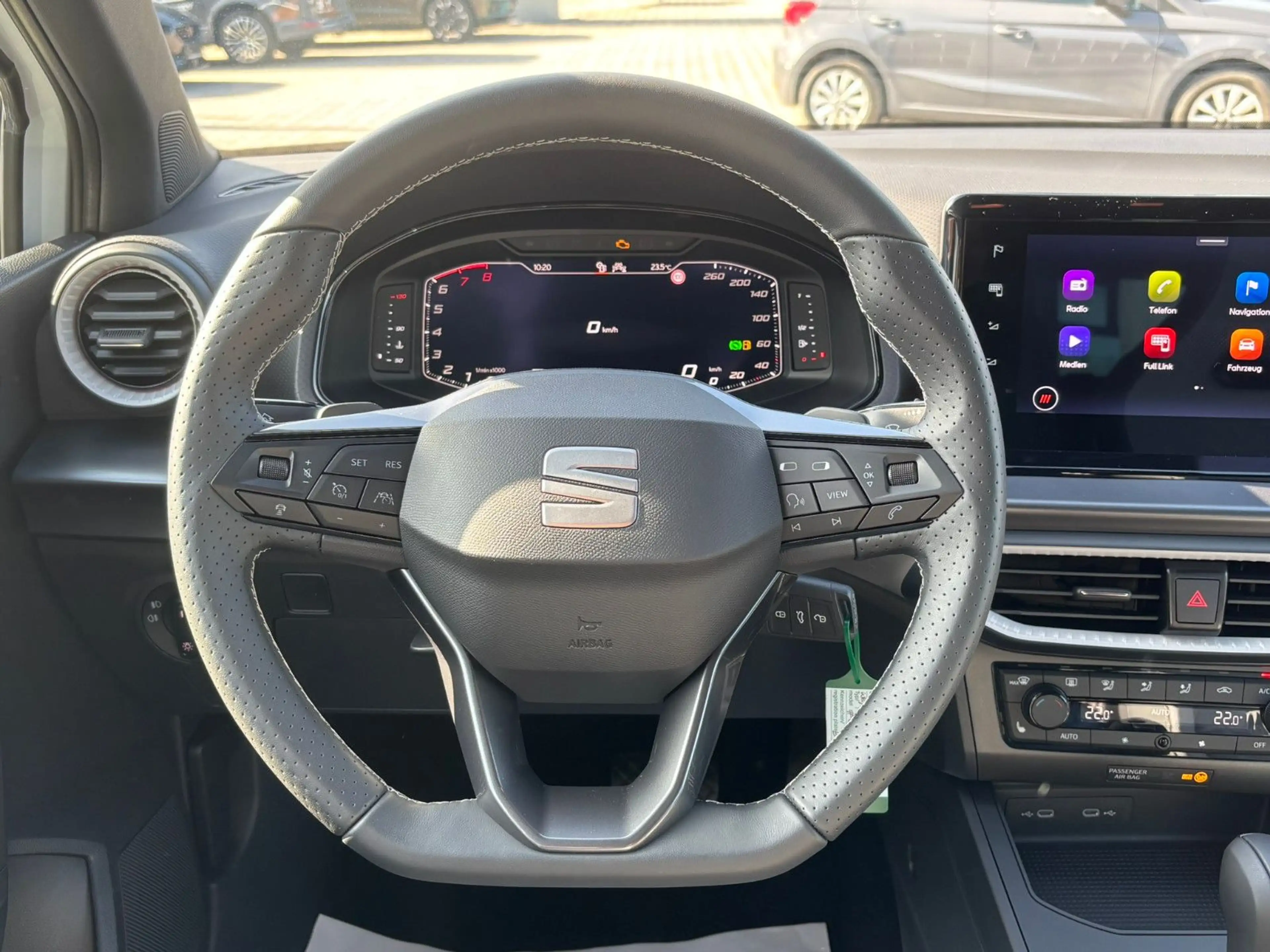 SEAT Arona 1.0 TSI 116 PS  FR DSG Navi SHZ LED — photo 12