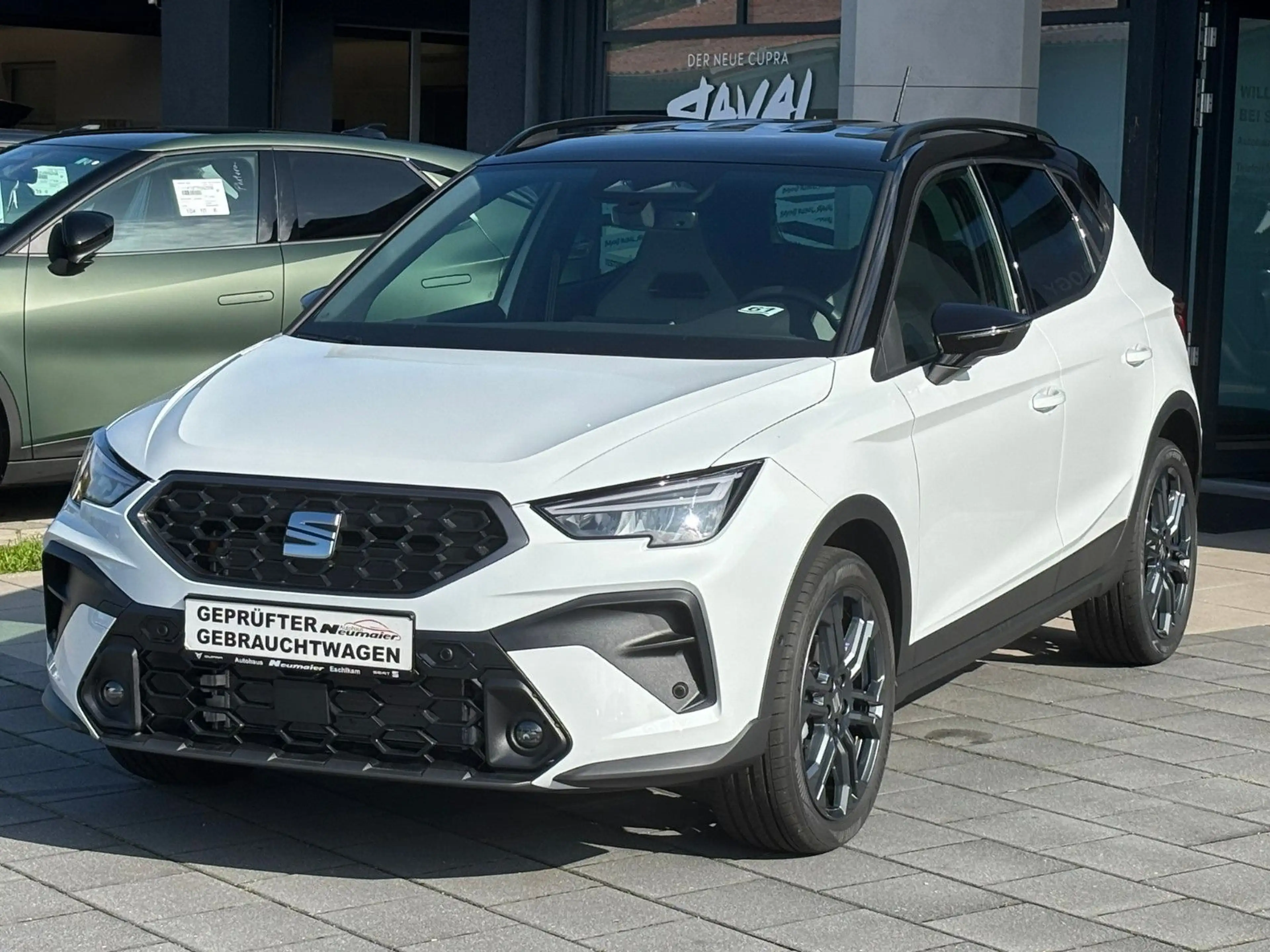 SEAT Arona 1.0 TSI 116 PS  FR DSG Navi SHZ LED — photo 3