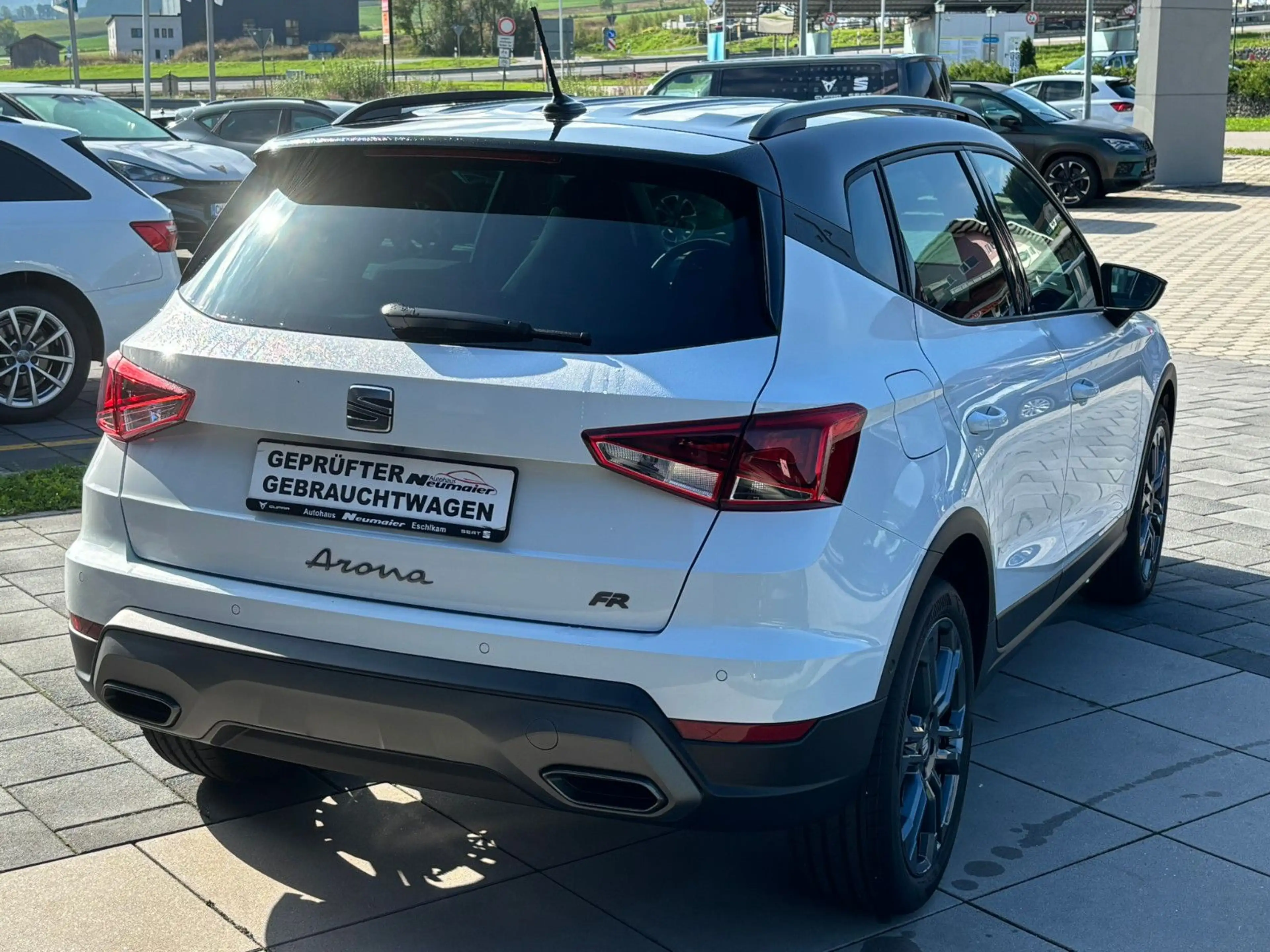SEAT Arona 1.0 TSI 116 PS  FR DSG Navi SHZ LED — photo 6