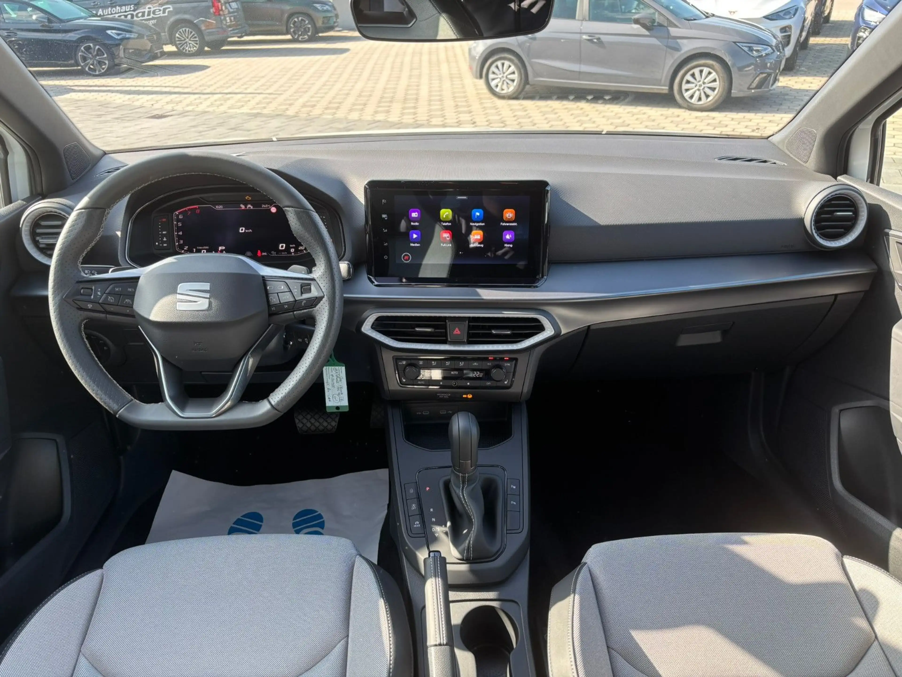 SEAT Arona 1.0 TSI 116 PS  FR DSG Navi SHZ LED — photo 11