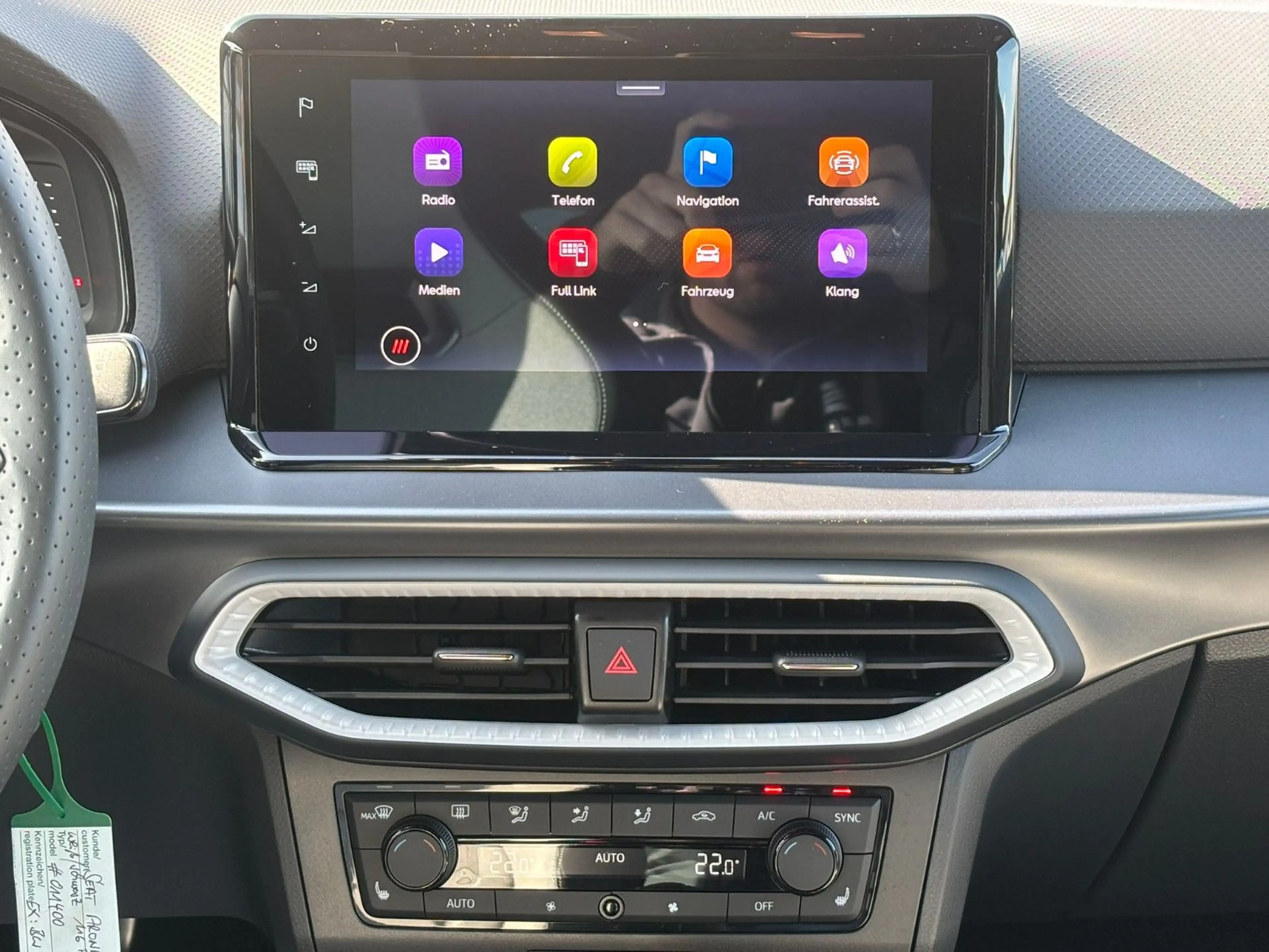 SEAT Arona 1.0 TSI 116 PS  FR DSG Navi SHZ LED — photo 14