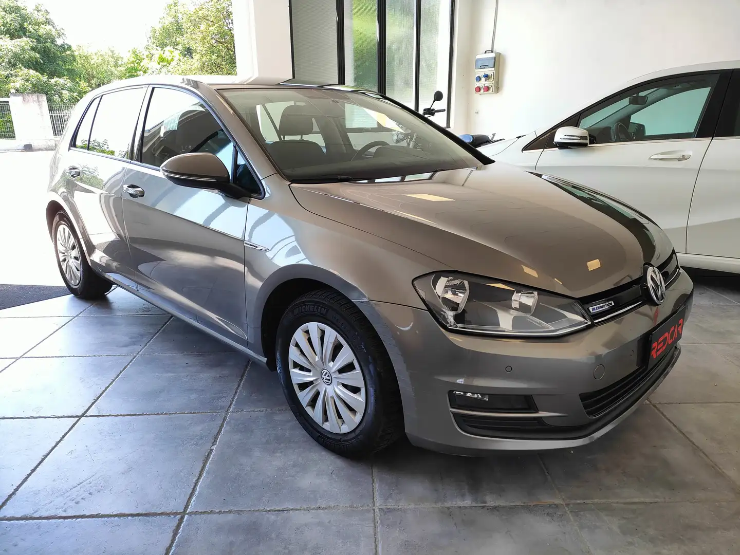 Volkswagen Golf Golf 5p 1.4 tgi Trendline Gris - 2