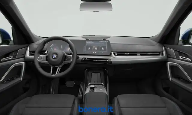 BMW X1 view 3