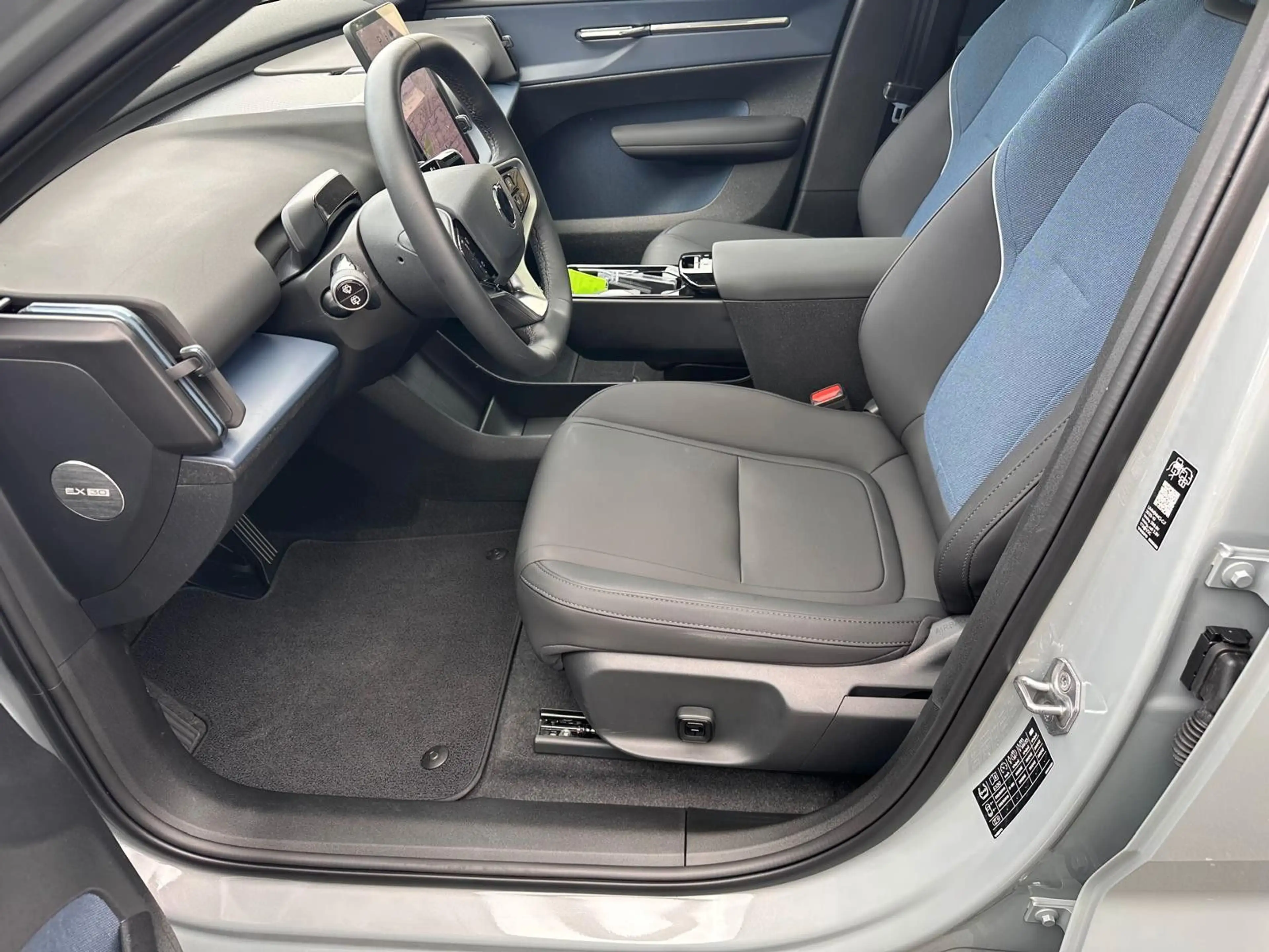 Volvo EX30 CC AWD Ultra Performace,Pano,360°,ACC,BLIS — photo 15
