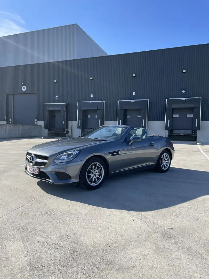 Mercedes-Benz SLC 180 - 2