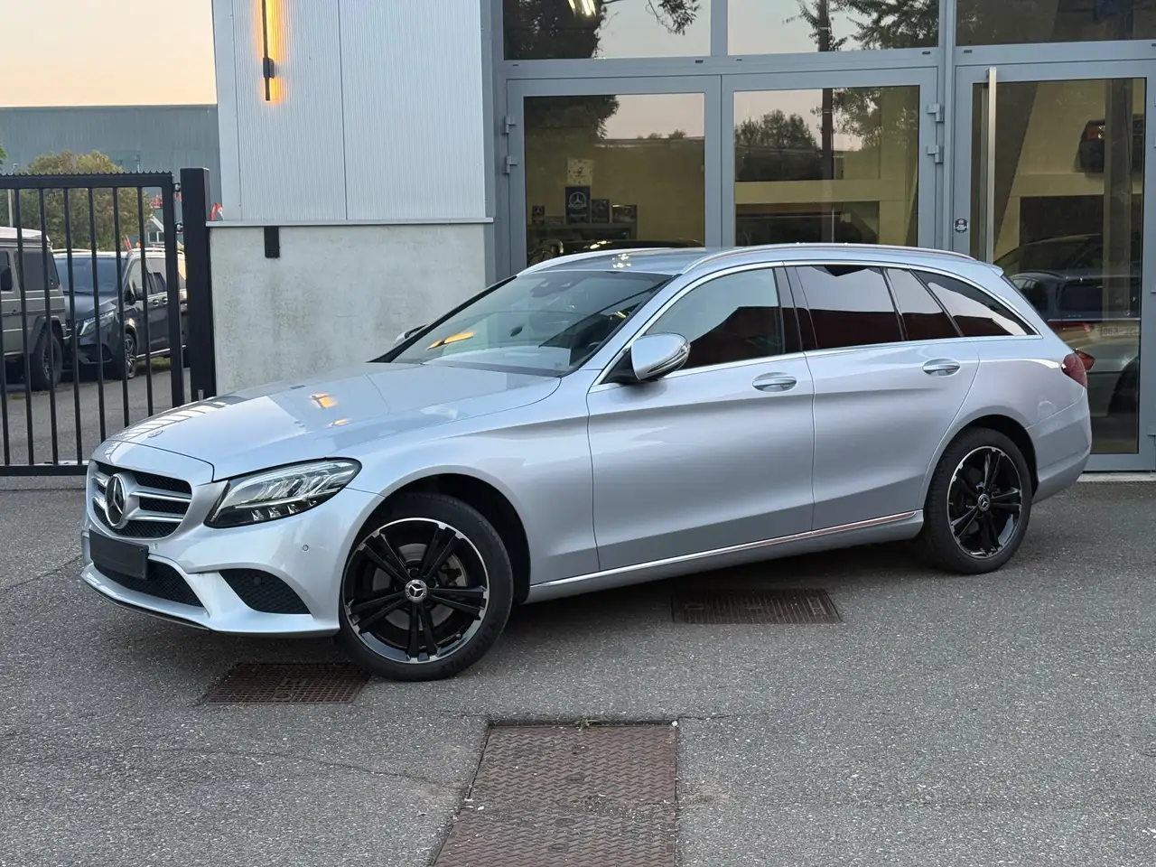 Mercedes-Benz C 220
