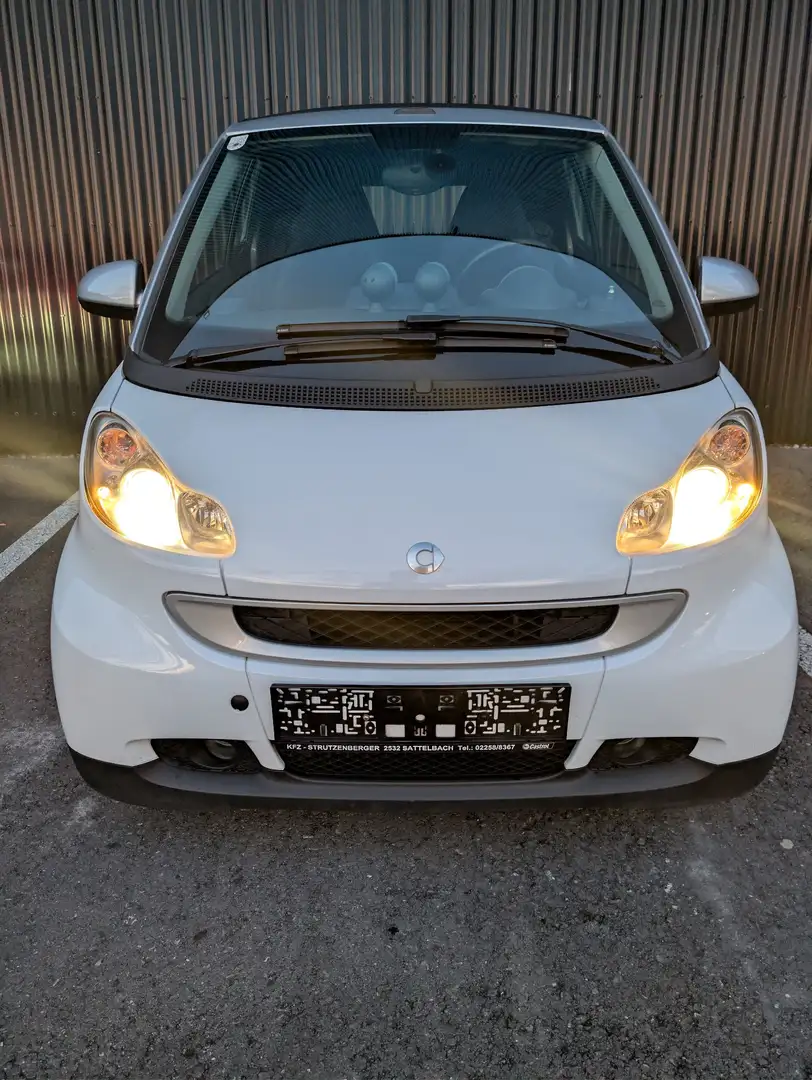 smart forTwo cabrio pulse Weiß - 1