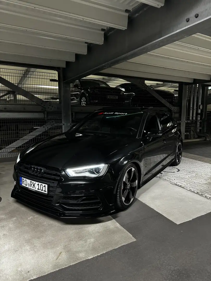 Audi S3 2.0 TFSI quattro Schwarz - 1