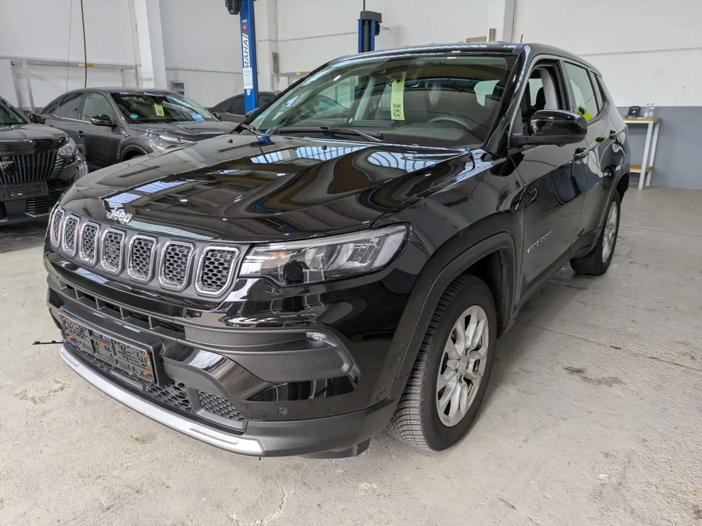 Jeep Compass M-Air Altitude *KEYLESS*SHZ*LED*KAM*ACC* Schwarz - 1