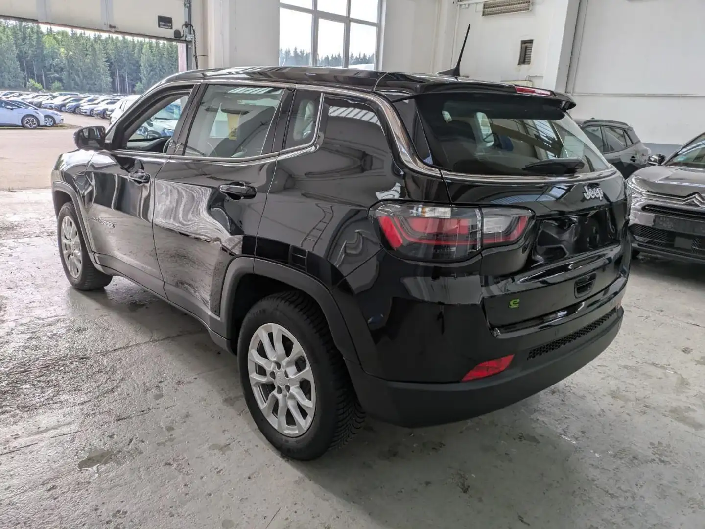 Jeep Compass M-Air Altitude *KEYLESS*SHZ*LED*KAM*ACC* Schwarz - 2