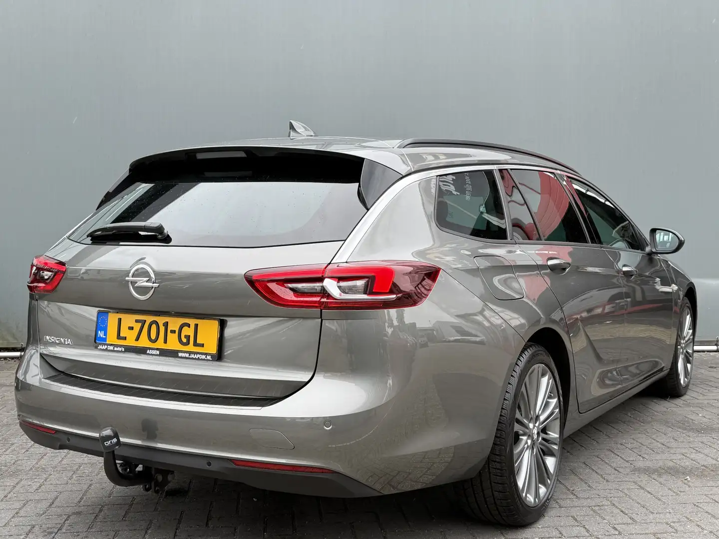 Opel Insignia Sports Tourer BWJ 2018 1.5 165 PK Turbo Business E Gris - 2