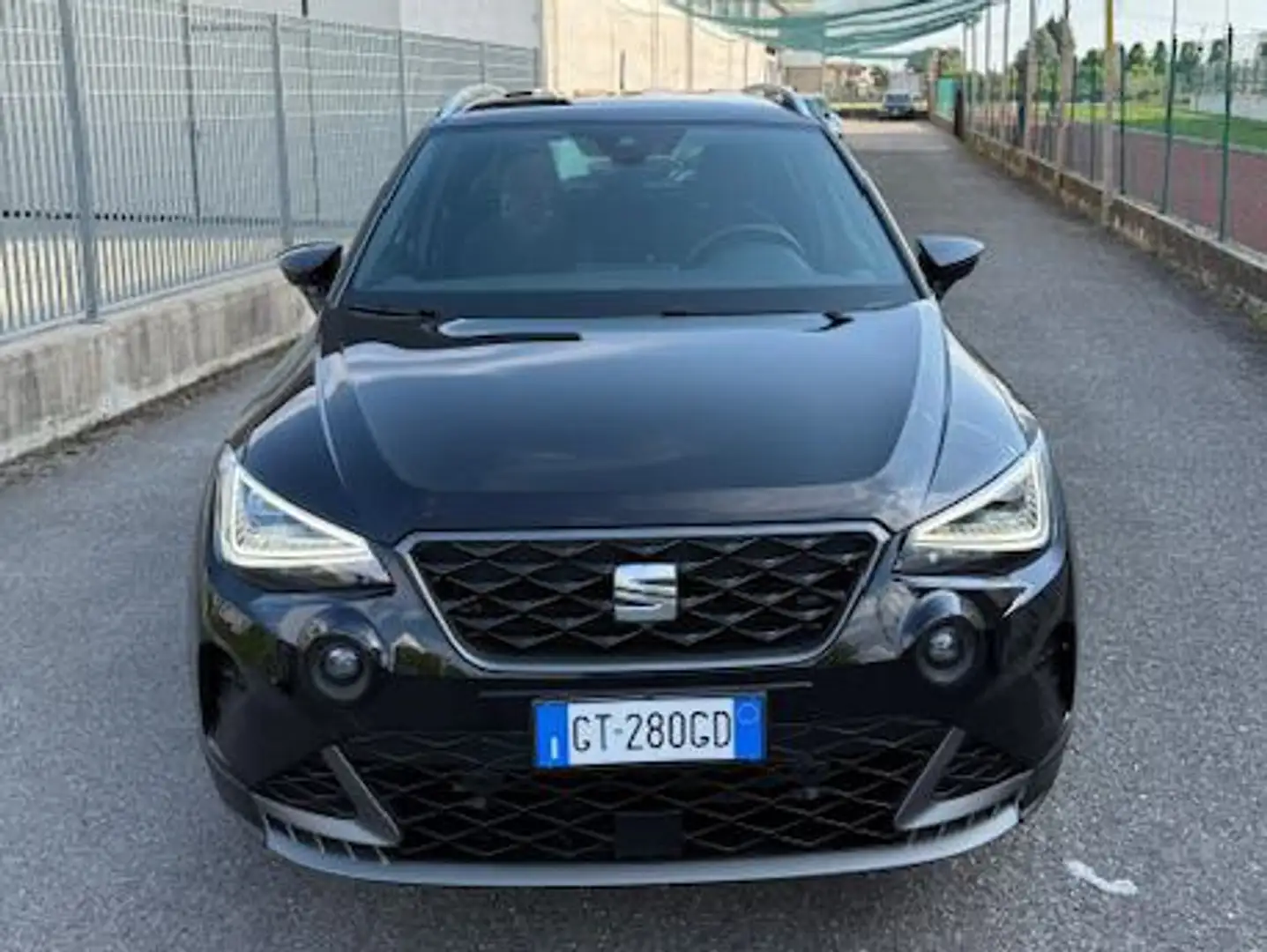 SEAT Arona Arona 1.0 ecotsi FR 110cv dsg Nero - 2