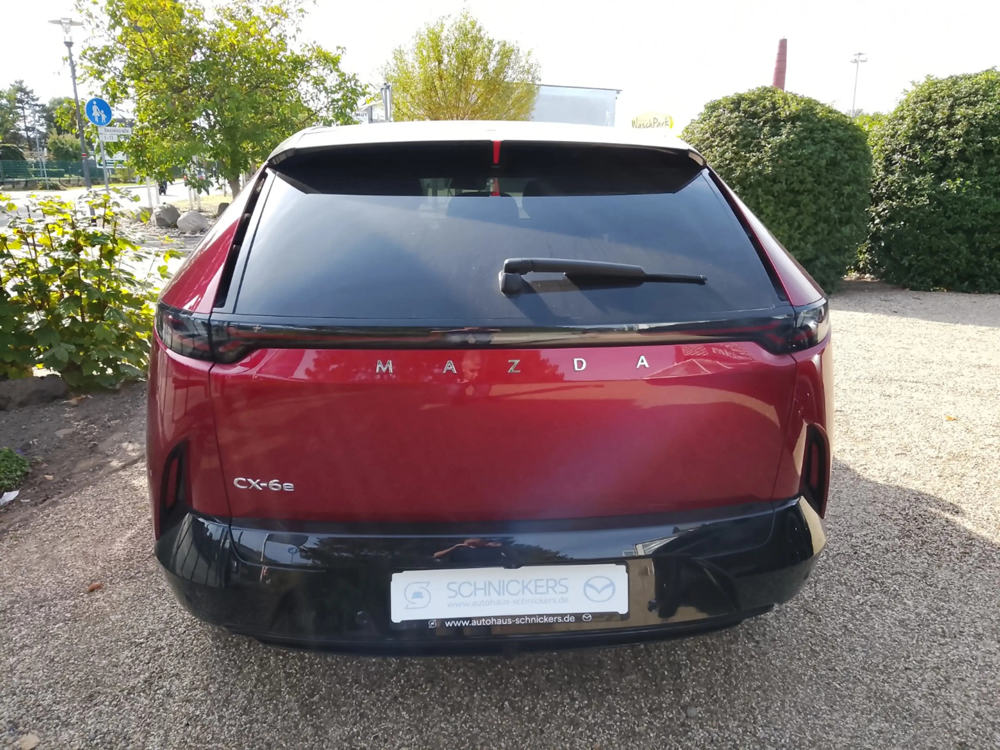 Mazda CX-6e RWD Takumi BKTR PABS 5WGN EV 258ps 1AT — photo 3