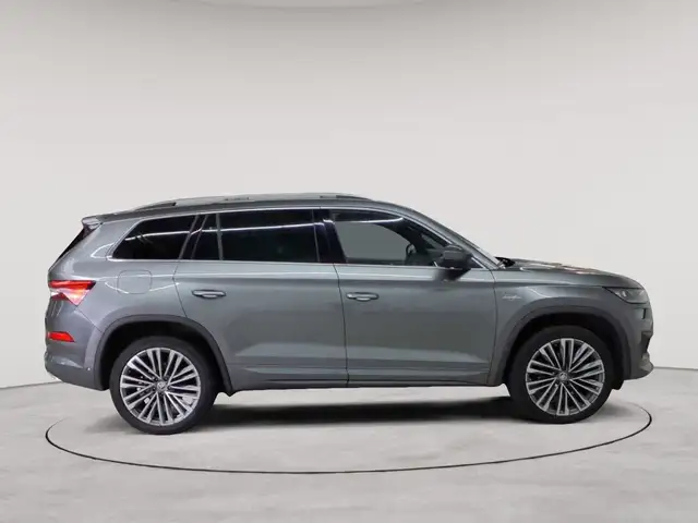 Skoda Kodiaq view 3