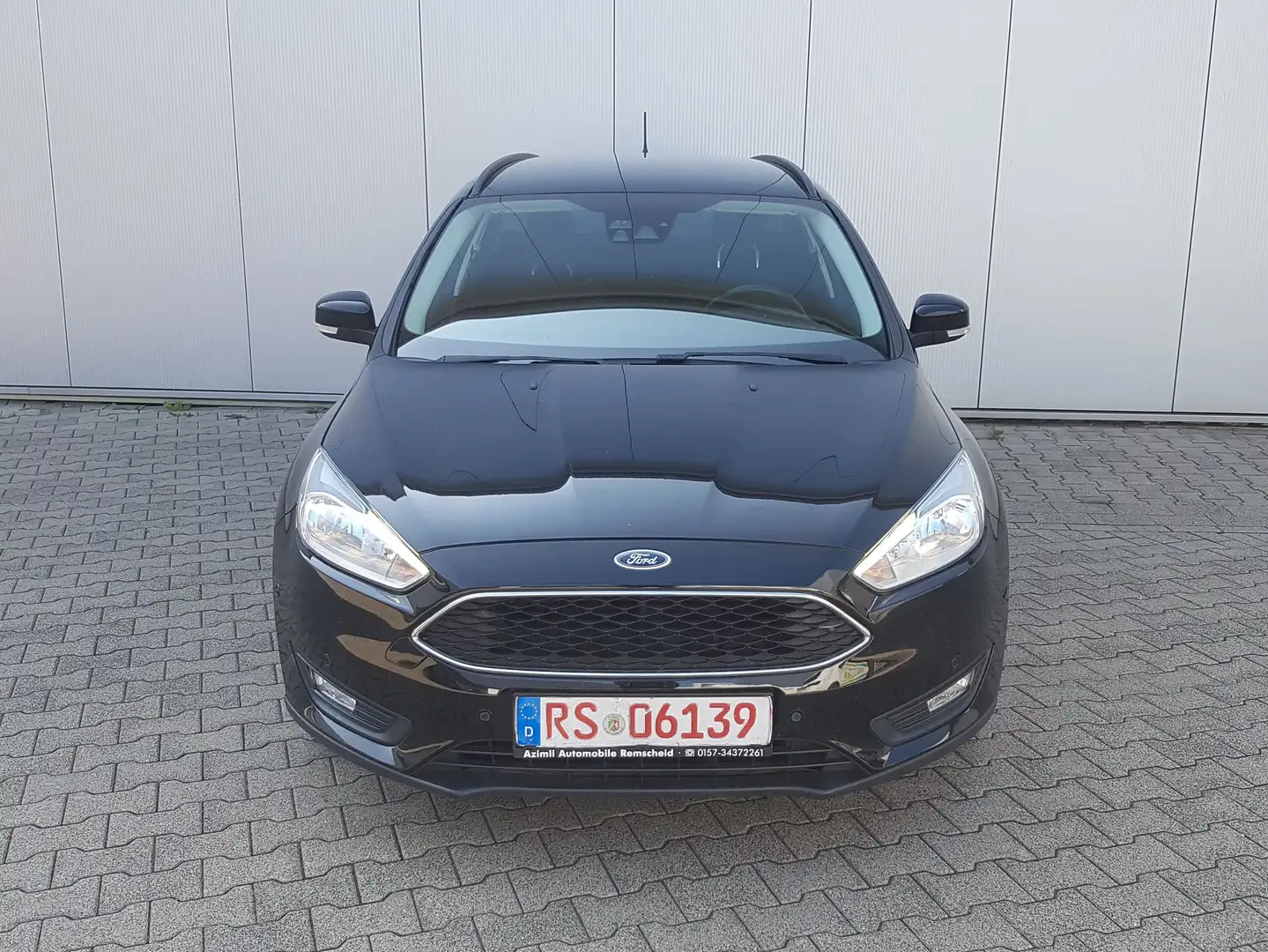 Ford Focus Turnier 1.0 EcoBoost Business*ZAHNRIEMEN-INSP.NEU* Schwarz - 2