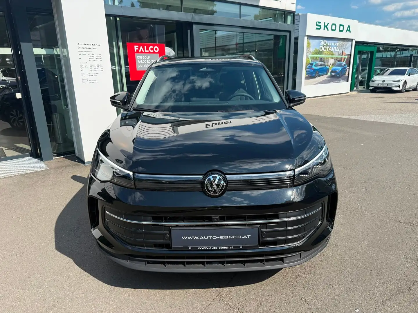 Volkswagen Tiguan Friends eTSI DSG Schwarz - 2