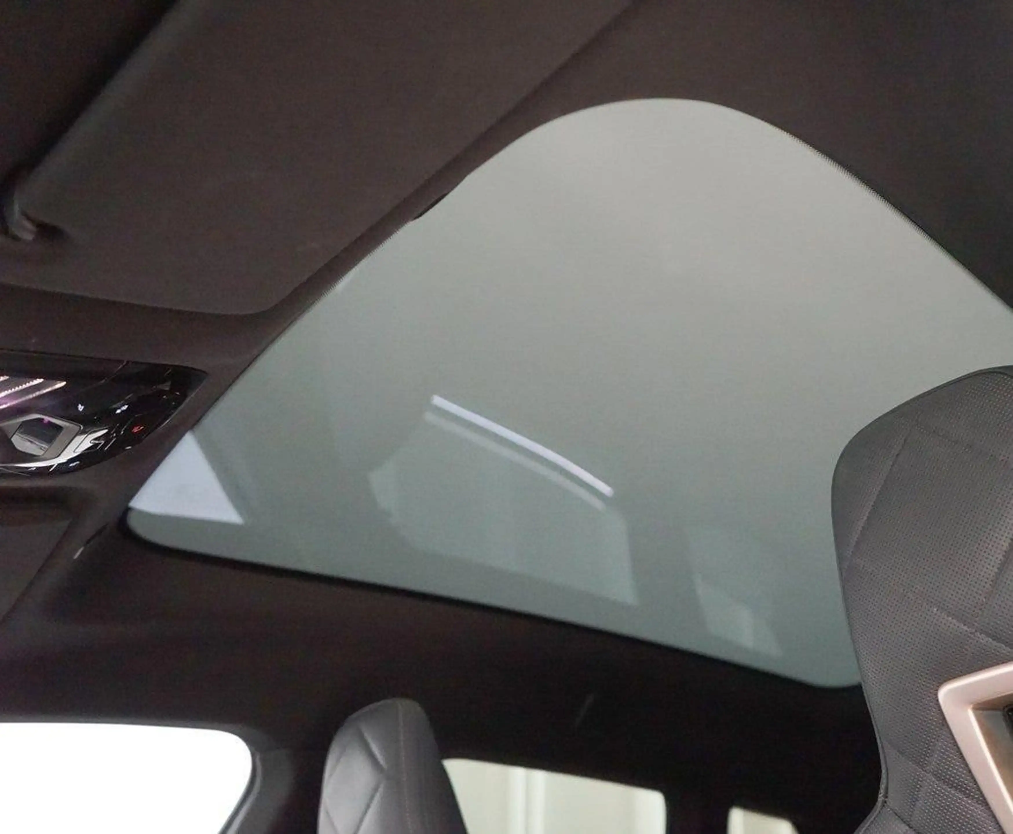 BMW iX xDrive40 High Executive 77 kWh Sport, H/K, Massage — photo 10