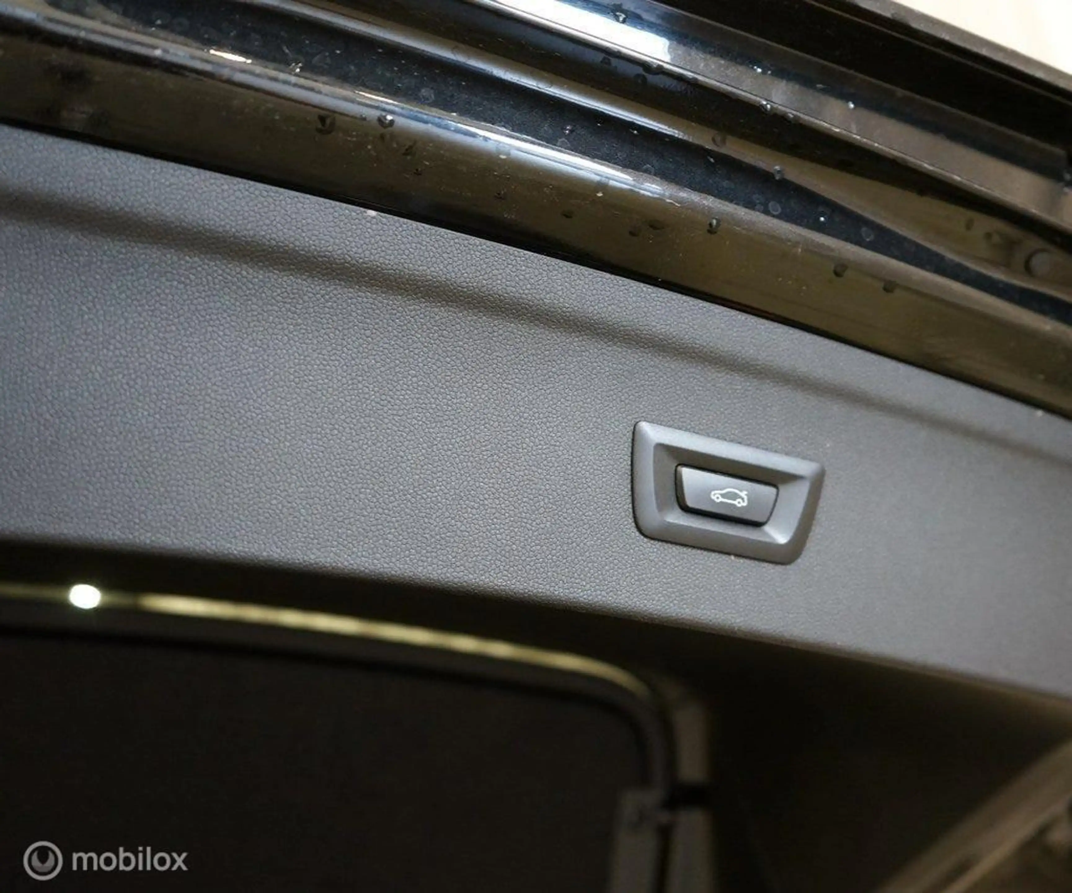 BMW iX xDrive40 High Executive 77 kWh Sport, H/K, Massage — photo 28