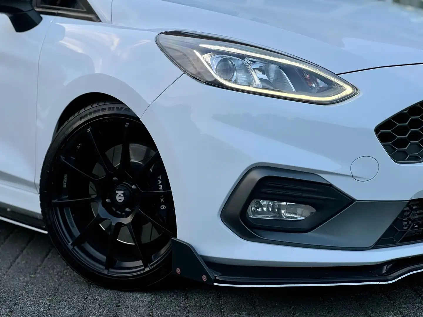 Ford Fiesta ST Carbon*Tarrox-Bremse*H&R*Recaro*Sparco Blanco - 2