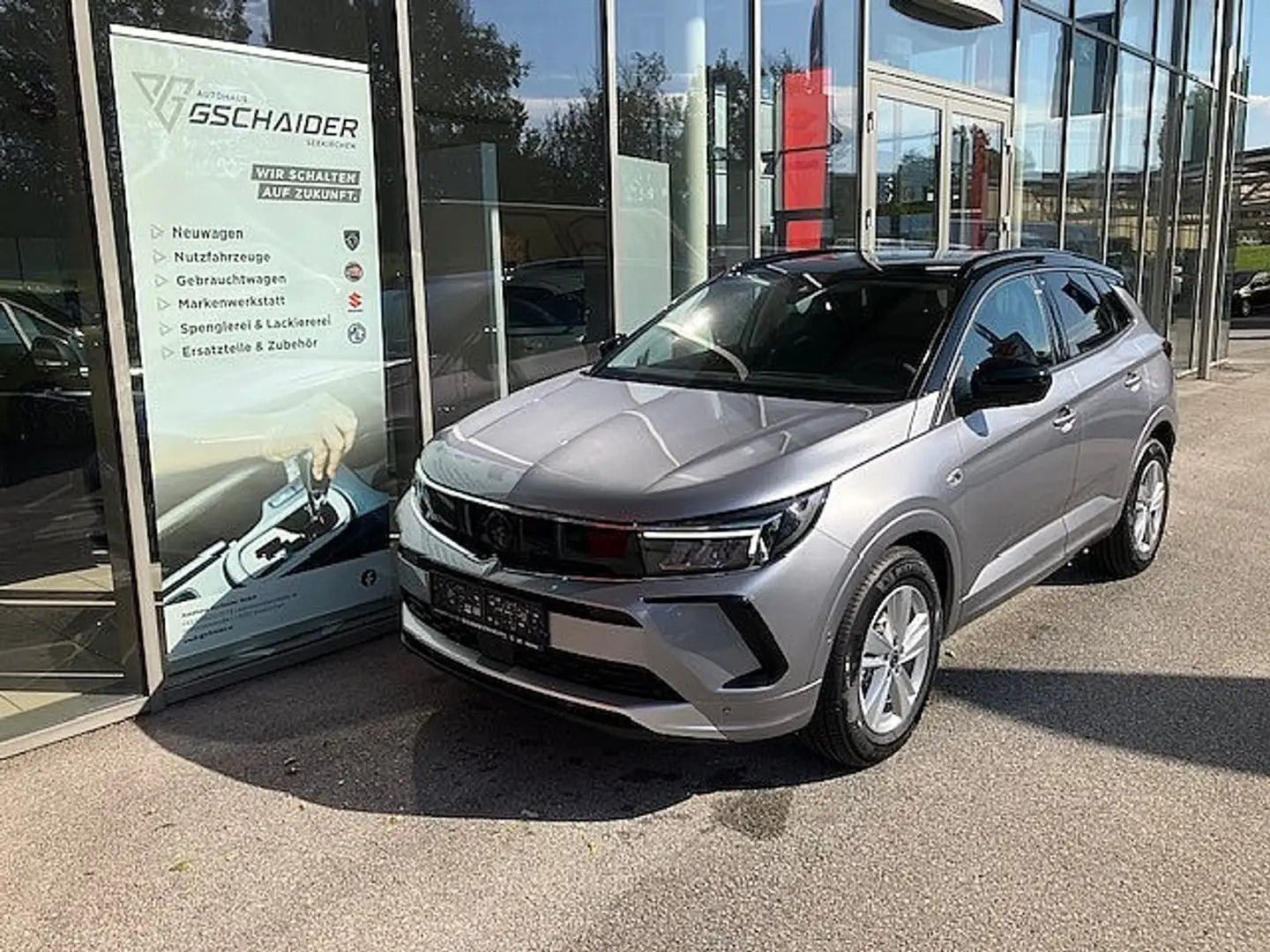 Opel Grandland 1,2 DI Turbo Edition Start/Stop Grau - 2