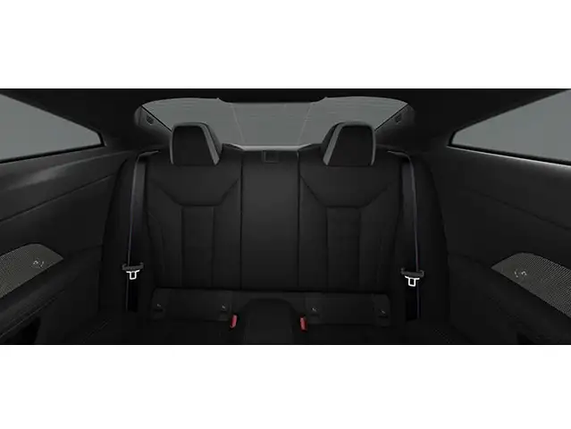 BMW M4 view 6