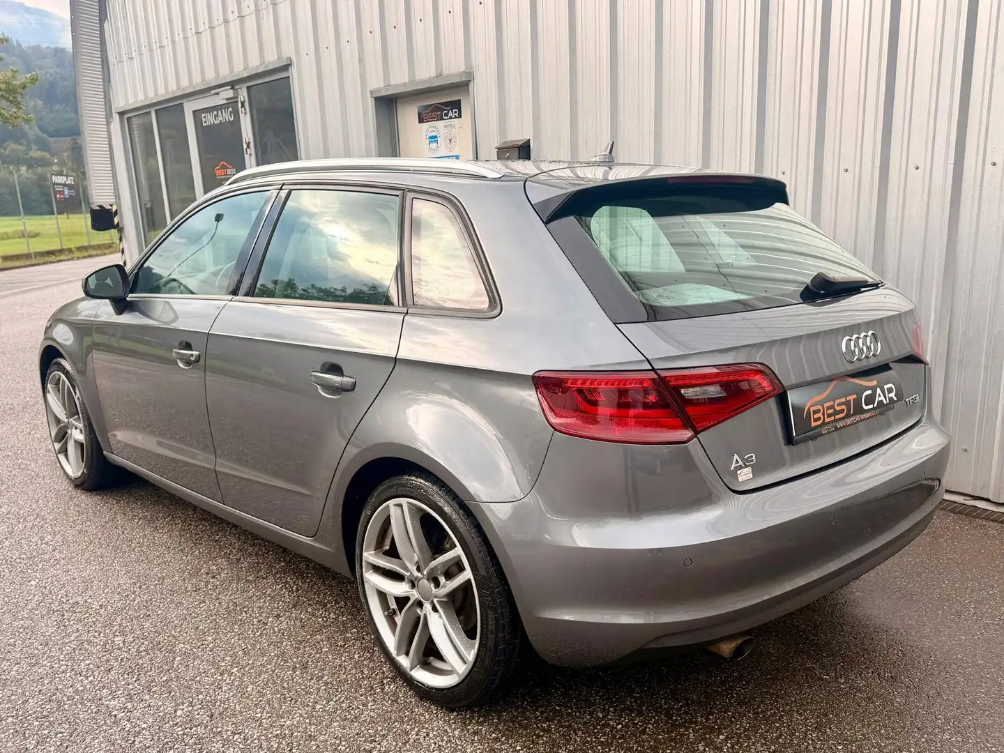 Audi A3 Attraction Silber - 2