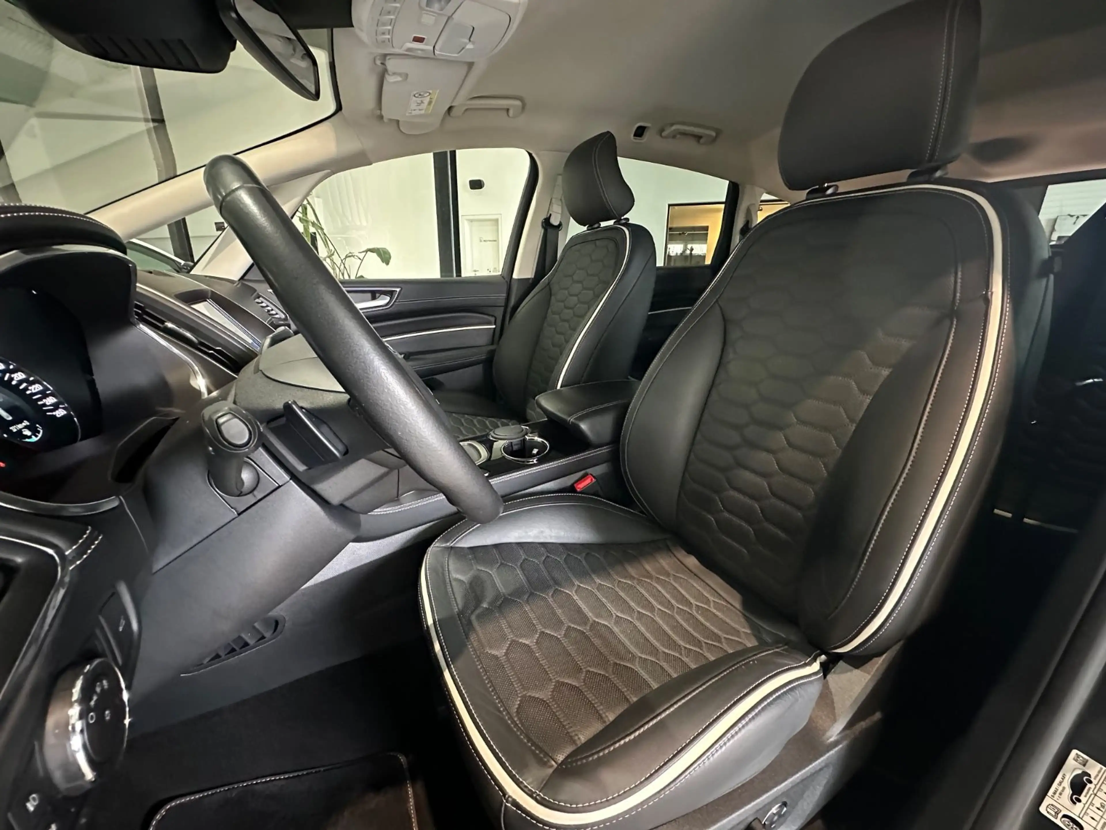 Ford S-Max 2.0 Vignale*4x Verfügbar,ACC,Standheizung* — photo 12
