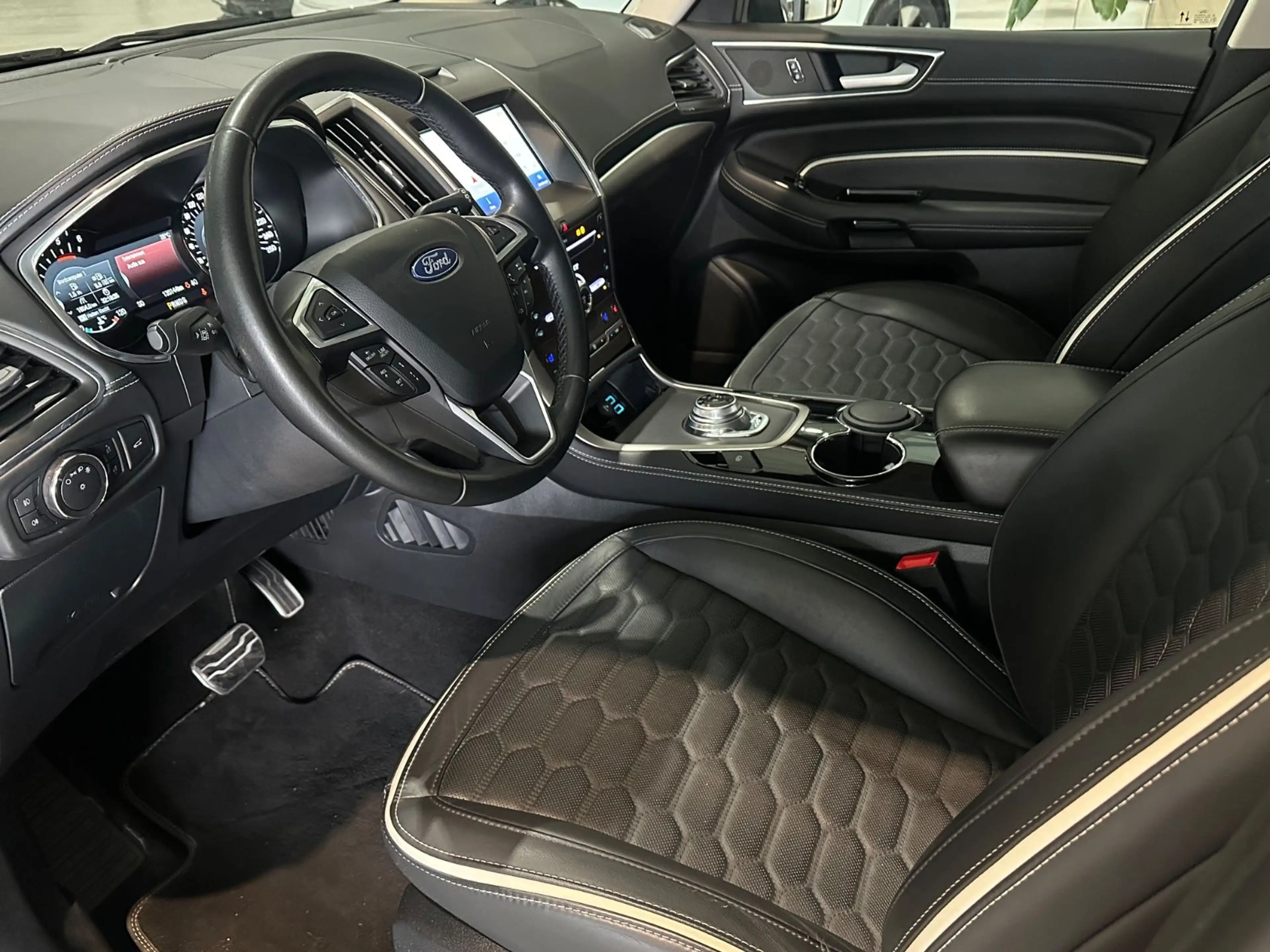 Ford S-Max 2.0 Vignale*4x Verfügbar,ACC,Standheizung* — photo 11