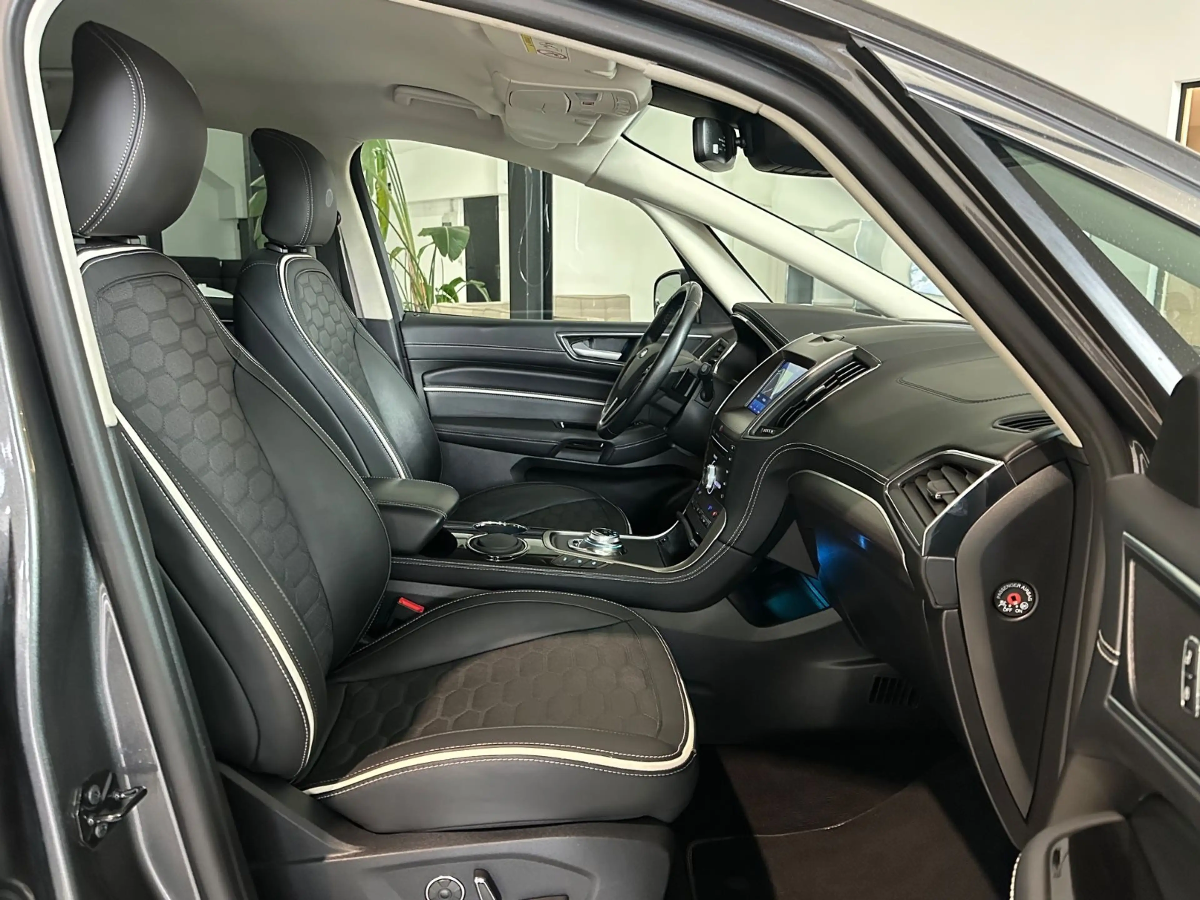 Ford S-Max 2.0 Vignale*4x Verfügbar,ACC,Standheizung* — photo 15