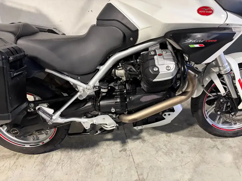 Moto Guzzi Stelvio 1200 - foto 7