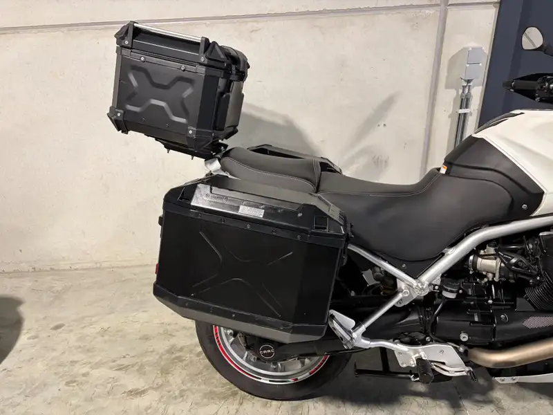 Moto Guzzi Stelvio 1200 - foto 6