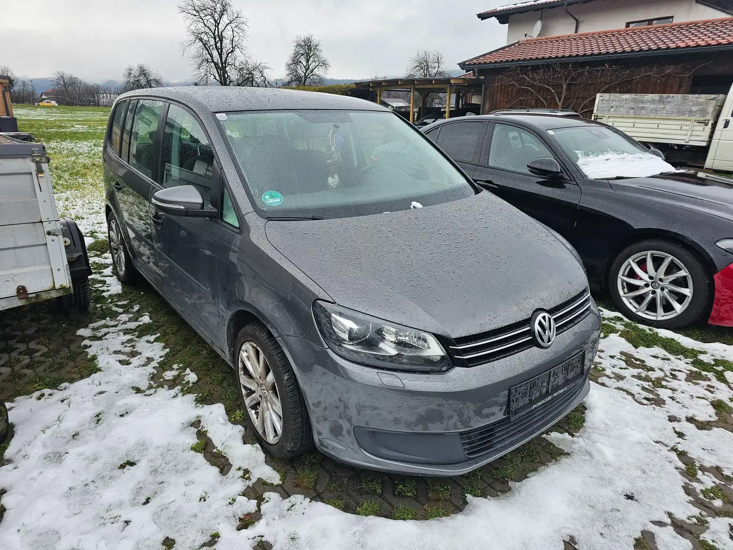 Volkswagen Touran Trendline BMT Grijs - 2