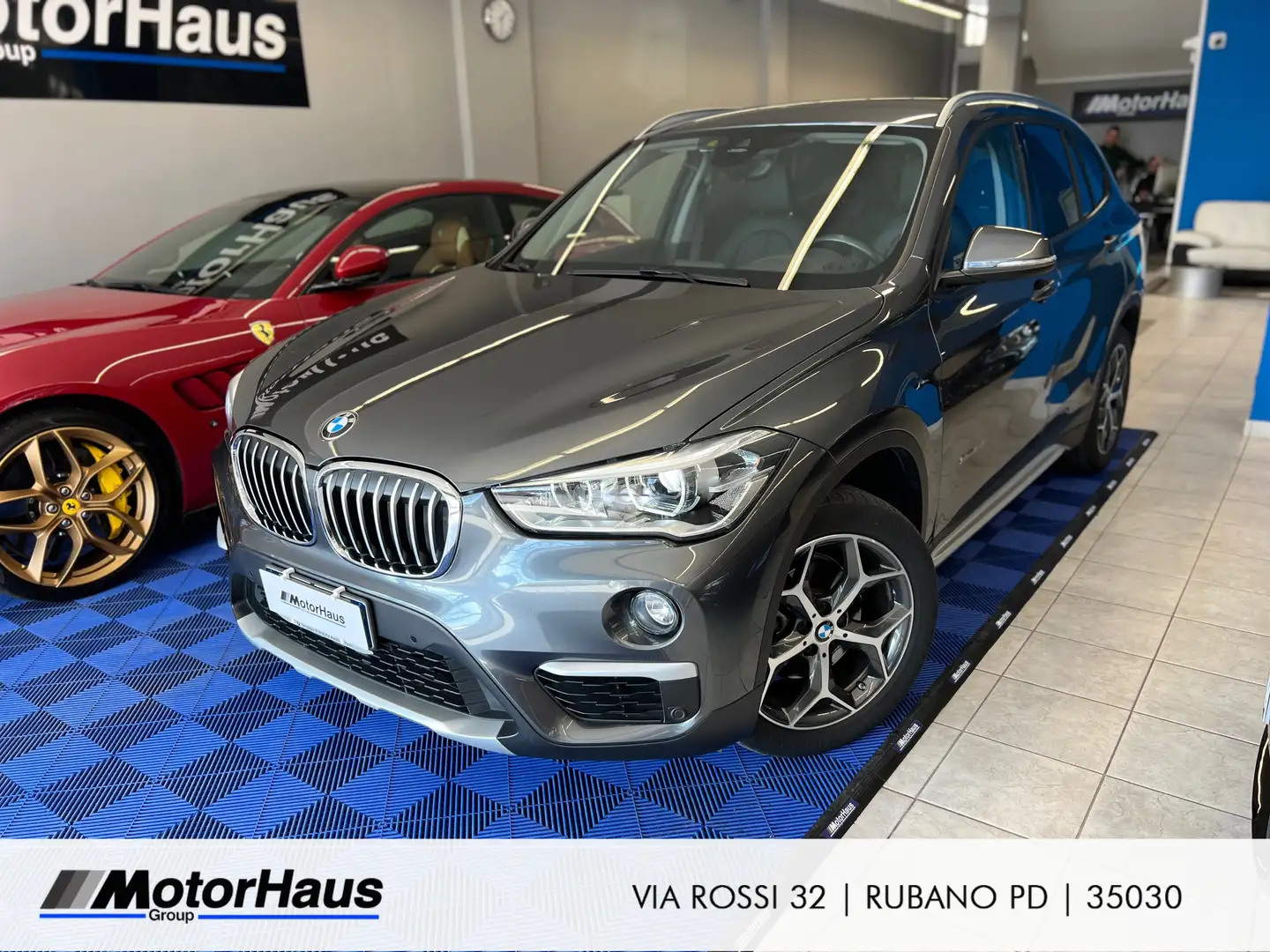 BMW X1 X1 sdrive18d xLine auto Grijs - 1