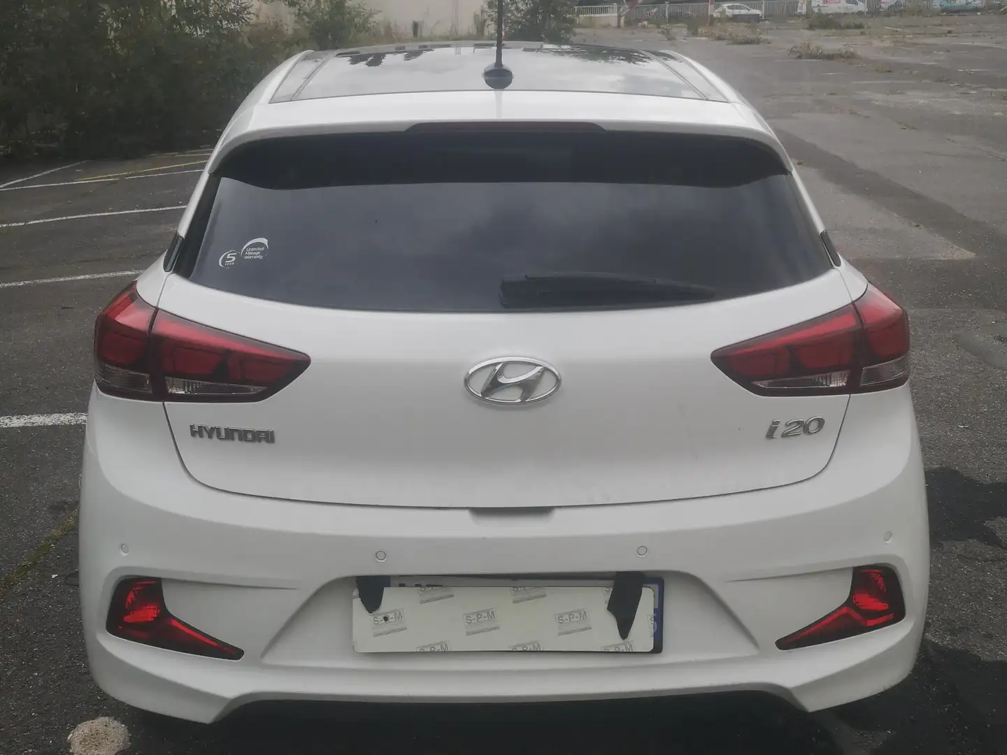 Hyundai i20 i20 Coupé 1.4 CRDi 90 Intuitive Plus Blanc - 2