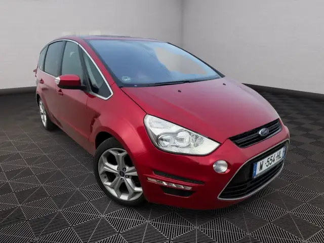 Ford S-Max Titanium