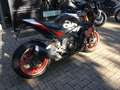 Aprilia Tuono V4 Factory, Carbon , 175 PS Plateado - thumbnail 3