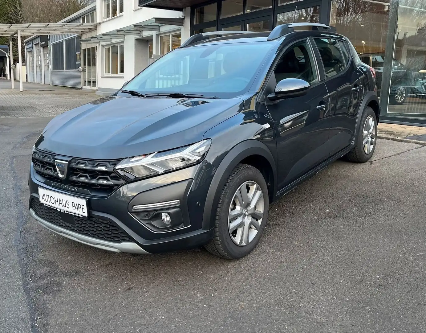 Dacia Sandero Stepway Comfort TCe 90 CVT Grau - 1