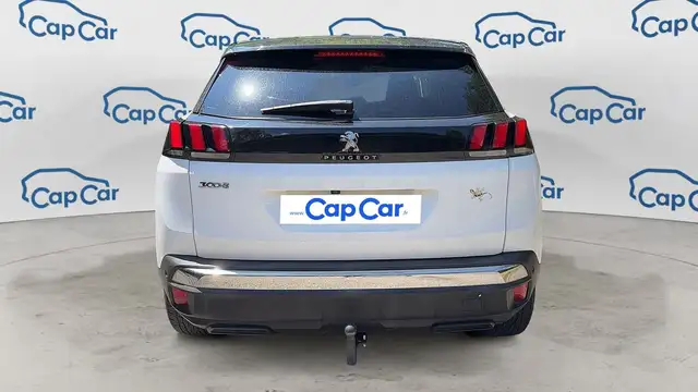 Peugeot 3008 view 3
