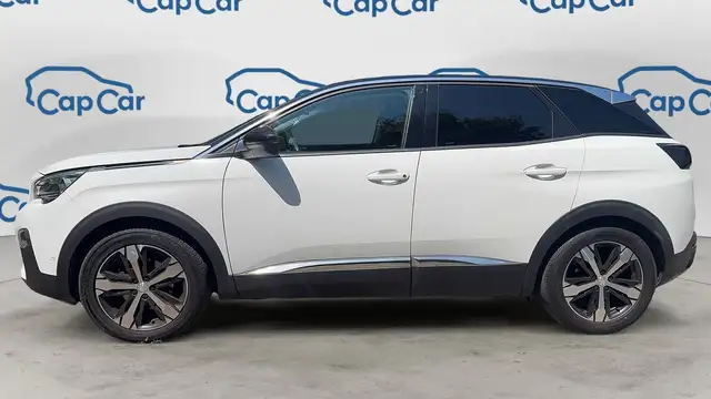 Peugeot 3008 view 2