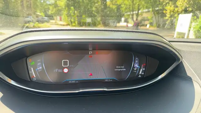 Peugeot 3008 view 12